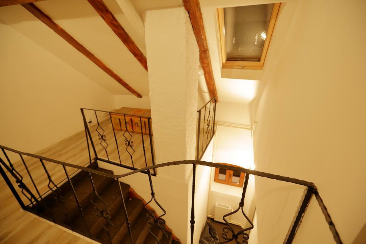4 Rooms Piata Sfatului Braşov Buitenkant foto