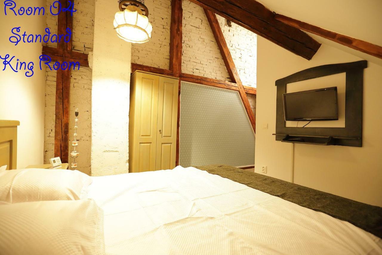 4 Rooms Piata Sfatului Braşov Buitenkant foto