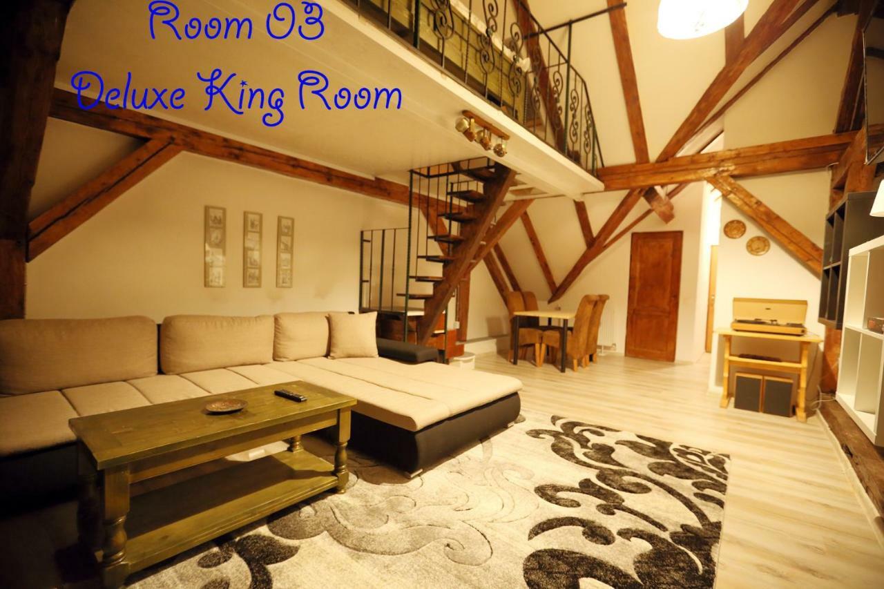 4 Rooms Piata Sfatului Braşov Buitenkant foto